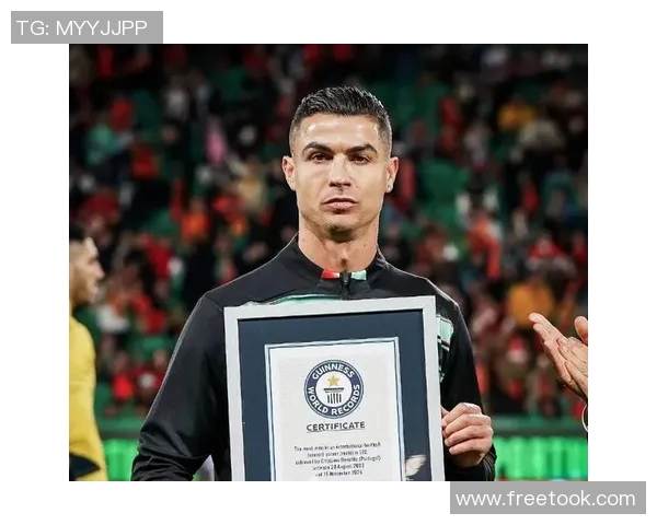 替补前锋的足球明星盘点他们在比赛中的关键时刻与表现