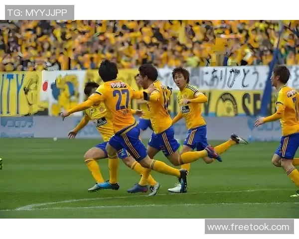 甲府枫林与京都的激烈对决展现足球魅力与团队精神